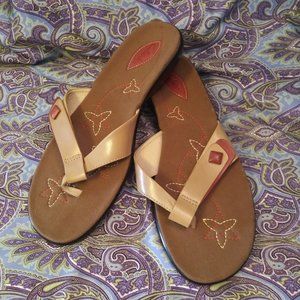 1354 Size 9m Women's Clarks Thong Sandals